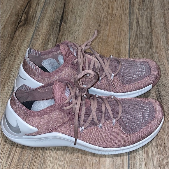 Nike Shoes - Nike Free mauve silver metallic heather trainers